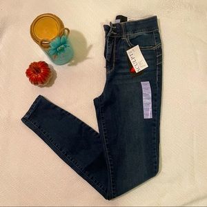 Juniors Blue Sculpt Skinny Jeans, Size 5